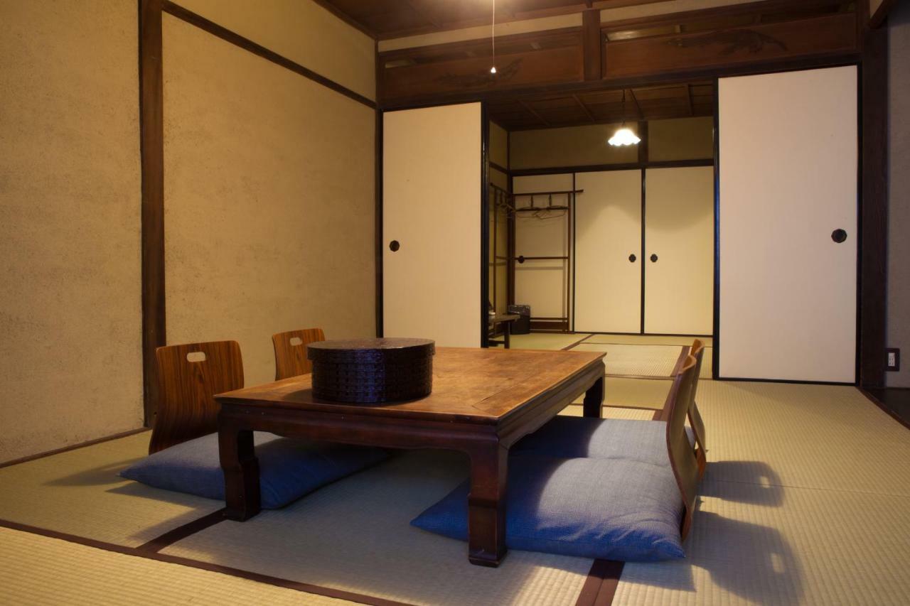 Bed & Breakfast Tsukiya Kyoto Buitenkant foto
